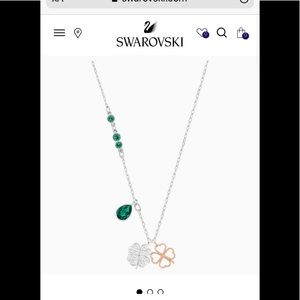 Swarovski clover pendant